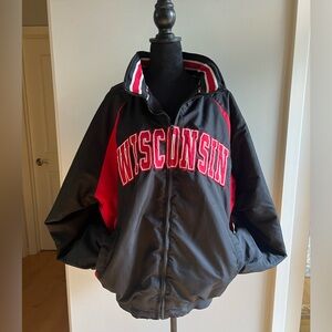 University of Wisconsin Badgers game day zip up coat Colosseum Athletics Large